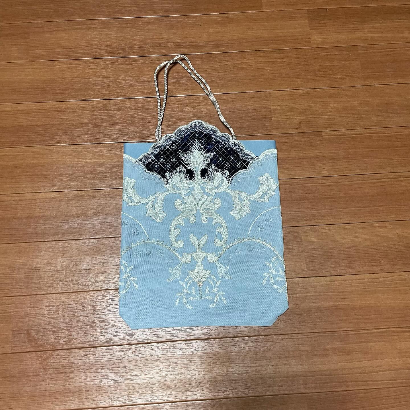 素敵なトルコ刺繍のレッスンバッグ/A4が入ります。